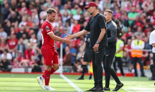  萨拉赫传射建功利物浦逆转伯恩茅斯延续不败金身