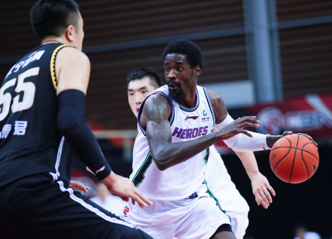  布伦特福德替补奇兵建功，补时阶段绝杀埃弗顿